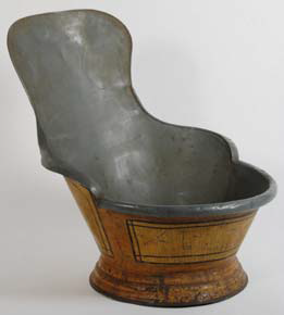 Bañera de asiento de fabricación española. Sobre 1.880. Museo del Traje CIPE.